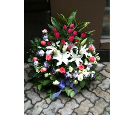 BK12 MIXED COLOUR ROSES WITH LILIES FLOWER BASKET