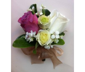 CO7 WHITE AND PURPLE DOUBLE ROSES CORSAGE WITH SMALL MATCHING FLOWERS