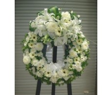 C3 WHITE MIXED FLOWERS CONDOLENCE WREATH IN ROUND