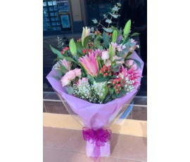 F75 TIGER LILIES WITH MIXED FLOWERS BOUQUET