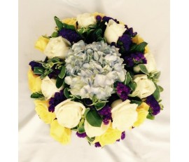 T54 ROUND TABLE FLOWER WITH YELLOW, WHITE ROSES & HYDRANGEA