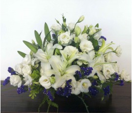 T21 WHITE LILIES TABLE FLOWER
