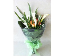 V6.3~ WHITE CALLA LILIES BOUQUET