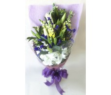 V6.4~ YELLOW LILIES BOUQUET
